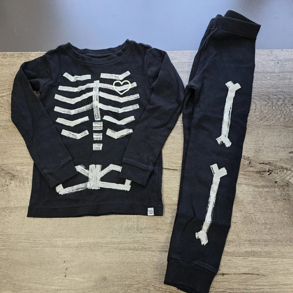 Baby Gap Factory Skeleton Halloween Pajamas Set Kids Unisex Boys Girls Size 4